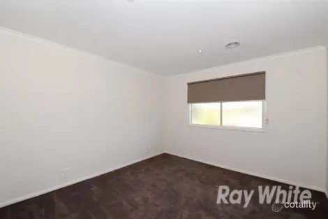 Property photo of 2/23 Stamford Crescent Rowville VIC 3178