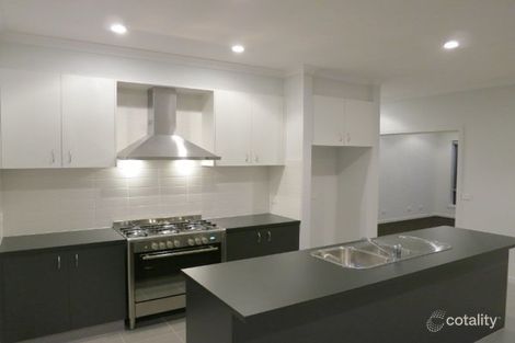 Property photo of 32 Baltic Circuit Point Cook VIC 3030