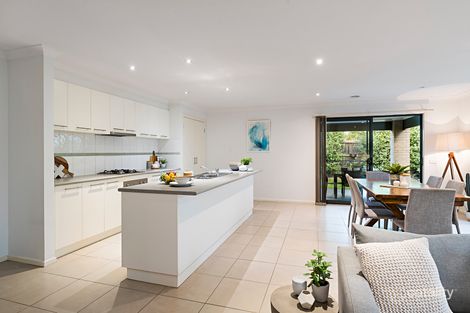 Property photo of 2 Comet Avenue Doreen VIC 3754