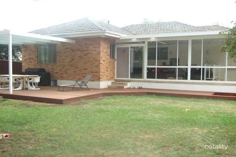 Property photo of 8 Blamey Street Turvey Park NSW 2650