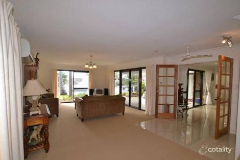 Property photo of 17 Oxley Drive Paradise Point QLD 4216