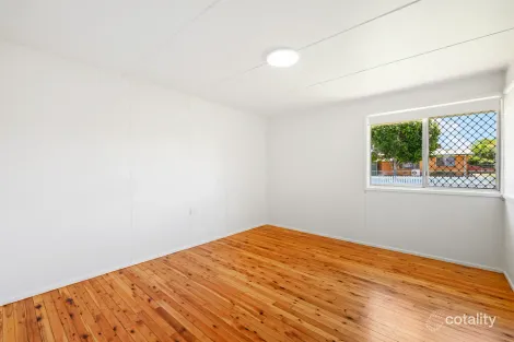 Property photo of 46 Fitzpatrick Street Wilsonton QLD 4350