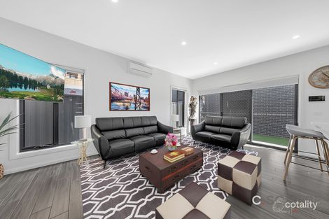 Property photo of 72 Arena Avenue Roxburgh Park VIC 3064