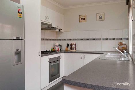 Property photo of 25 Chelsworth Loop Craigieburn VIC 3064