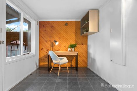 Property photo of 1 Dove Court Pakenham VIC 3810