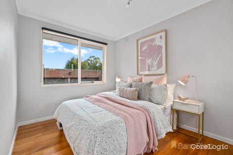 Property photo of 1 Dove Court Pakenham VIC 3810