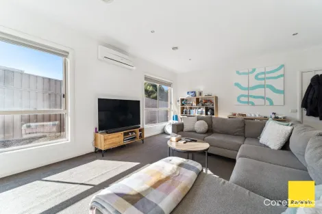 Property photo of 2/27 Macdougall Road Golden Square VIC 3555