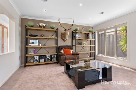 Property photo of 17 Gillow Grove Doreen VIC 3754