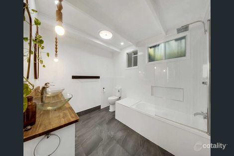 Property photo of 94 Allunga Drive Glen Eden QLD 4680