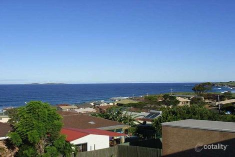 Property photo of 34 Hillside Crescent Kianga NSW 2546