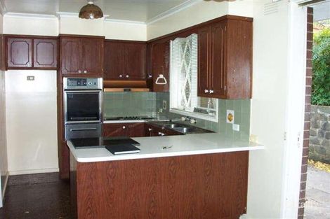 Property photo of 17 Lynnwood Parade Templestowe Lower VIC 3107