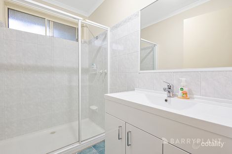 Property photo of 19 Flax Mill Close Drouin VIC 3818