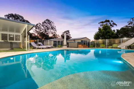 Property photo of 4 Waldorf Place Maudsland QLD 4210