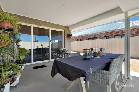 Property photo of 37 Luckymack Way Mildura VIC 3500