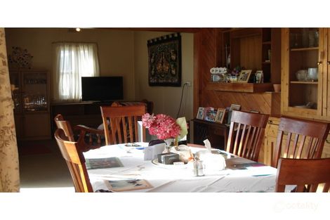 Property photo of 6 Racecourse Road Wedderburn VIC 3518