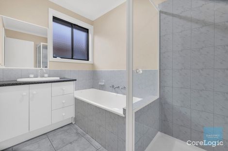 Property photo of 6 Flintoff Avenue Burnside VIC 3023