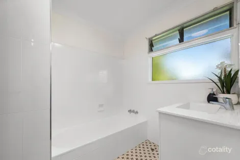 Property photo of 17 Coolong Street Mount Gravatt East QLD 4122