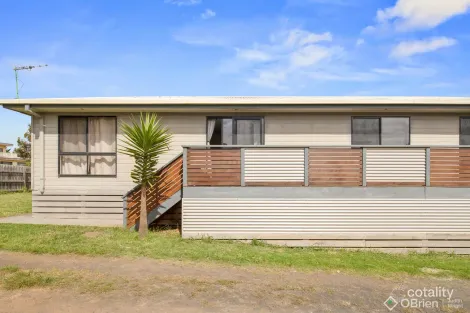 Property photo of 53 Norman Drive Cowes VIC 3922