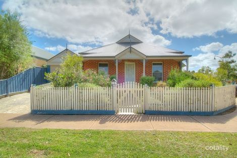 Property photo of 21 Ironbark Circuit Pakenham VIC 3810