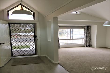 Property photo of 74 Arthur Phillip Way Mill Park VIC 3082