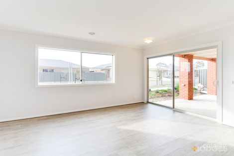 Property photo of 24 Eros Crescent Cranbourne West VIC 3977