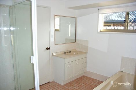 Property photo of 3 Kareela Court Kippa-Ring QLD 4021
