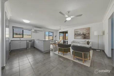 Property photo of 5 Hubner Drive Rothwell QLD 4022