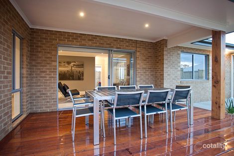 Property photo of 8 Topaz Avenue White Hills VIC 3550