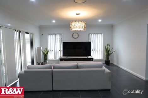 Property photo of 15 Turin Place Prestons NSW 2170