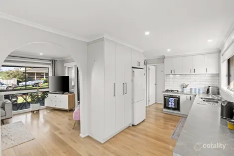 11 Blair Ct, Grovedale, VIC 3216