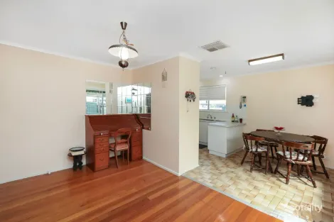 Property photo of 87 Gillespie Road Kings Park VIC 3021