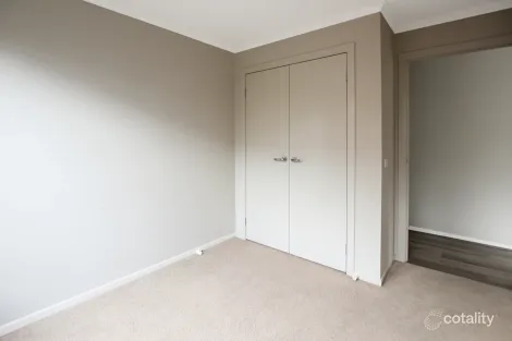 Property photo of 18 Mahogany Circuit Parafield Gardens SA 5107