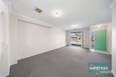 Property photo of 4 Wattlebird Court Narre Warren VIC 3805