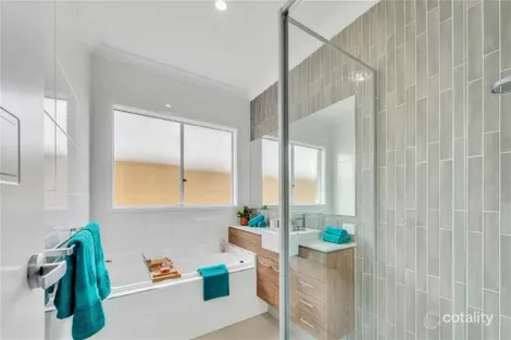 Property photo of 24 Garnet Court Chambers Flat QLD 4133