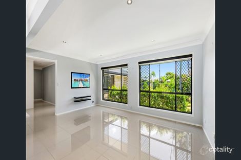 Property photo of 11 Vaucluse Place Bundall QLD 4217