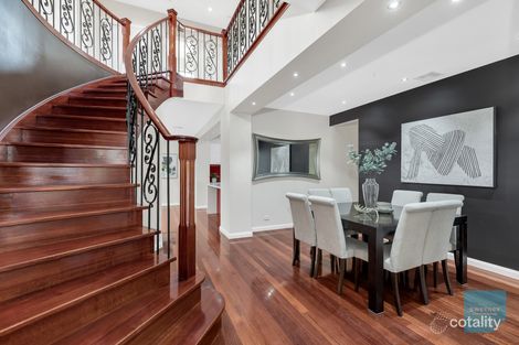 Property photo of 1 Creekview Place Caroline Springs VIC 3023