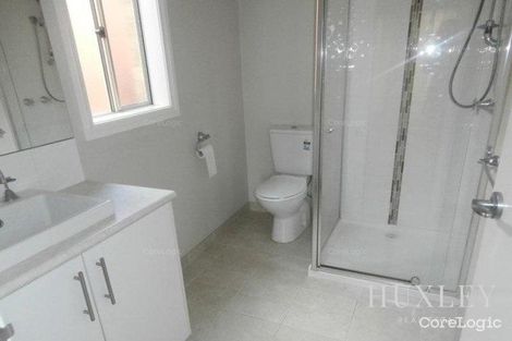 Property photo of 71 Kinglake Crescent Craigieburn VIC 3064