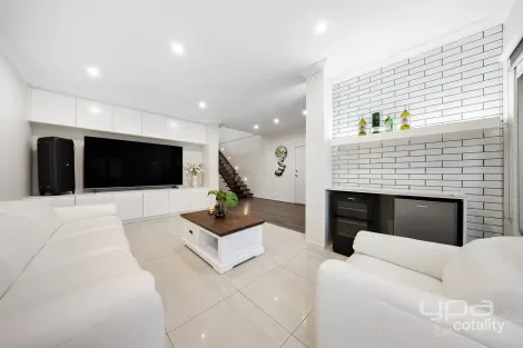 Property photo of 28 North Shore Drive Point Cook VIC 3030