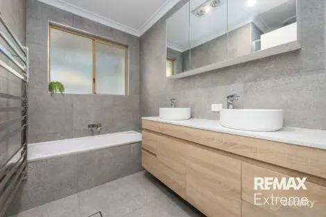 Property photo of 19 Pandora Way Waikiki WA 6169