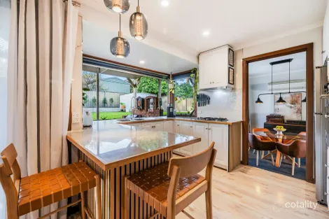 Property photo of 17 Sunnymeade Drive Aberfoyle Park SA 5159