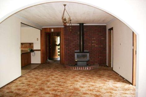 Property photo of 5 Shirra Place Attwood VIC 3049