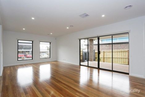 Property photo of 1/22 Anthony Drive Mount Waverley VIC 3149