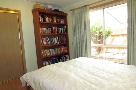 Property photo of 30 Salerno Way Rowville VIC 3178