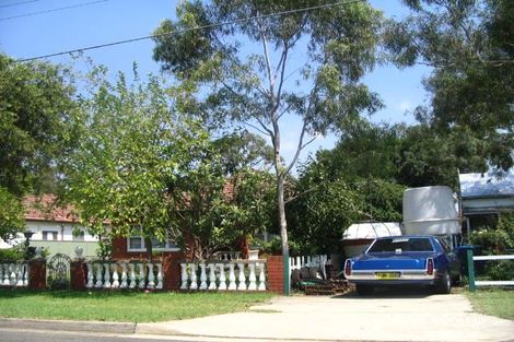 Property photo of 51 Hill Road Birrong NSW 2143