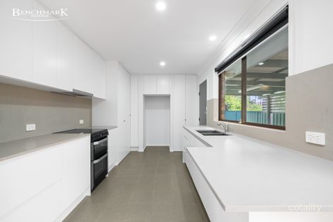 Property photo of 32 Grevillea Crescent Prestons NSW 2170