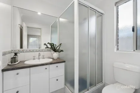 Property photo of 53 Macnaughton Crescent Kinross WA 6028