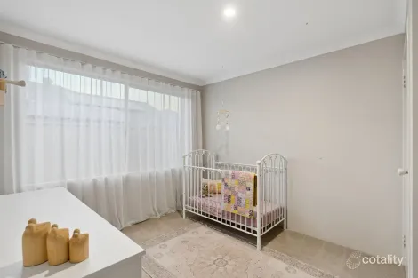 Property photo of 53 Macnaughton Crescent Kinross WA 6028