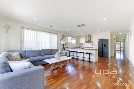Property photo of 10 Snowden Place Roxburgh Park VIC 3064