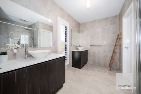 Property photo of 2 Sassafras Way Aintree VIC 3336