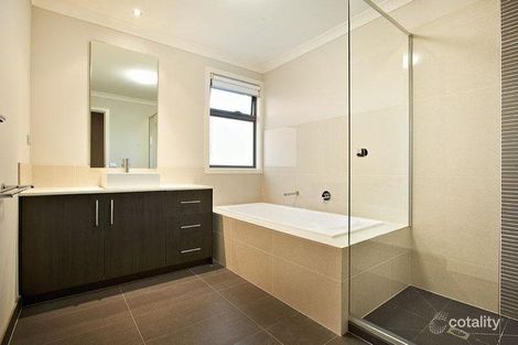 Property photo of 28B Browns Road Bentleigh East VIC 3165